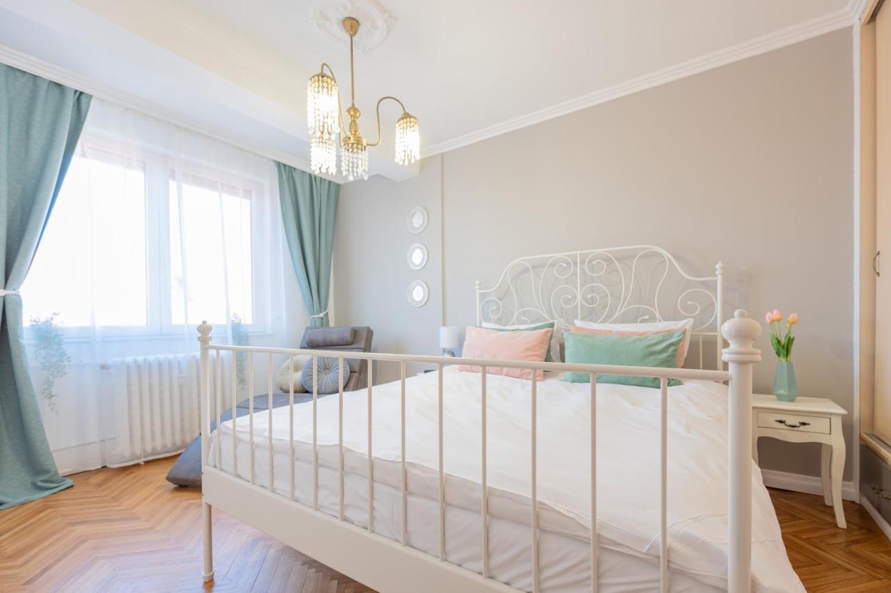 Haga Flat Apartment Oradea Exterior photo
